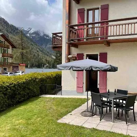 2,5 Pieces Avec Jardin A 2 Pas Du *