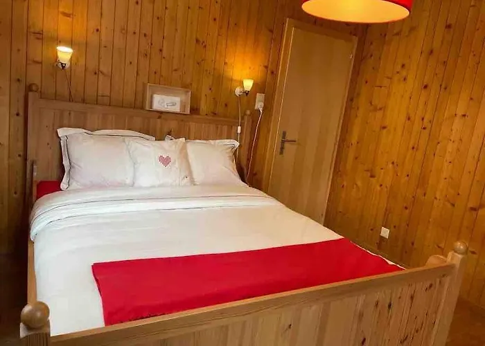 شقة 2,5 Pieces Avec Jardin A 2 Pas Du شامبيه